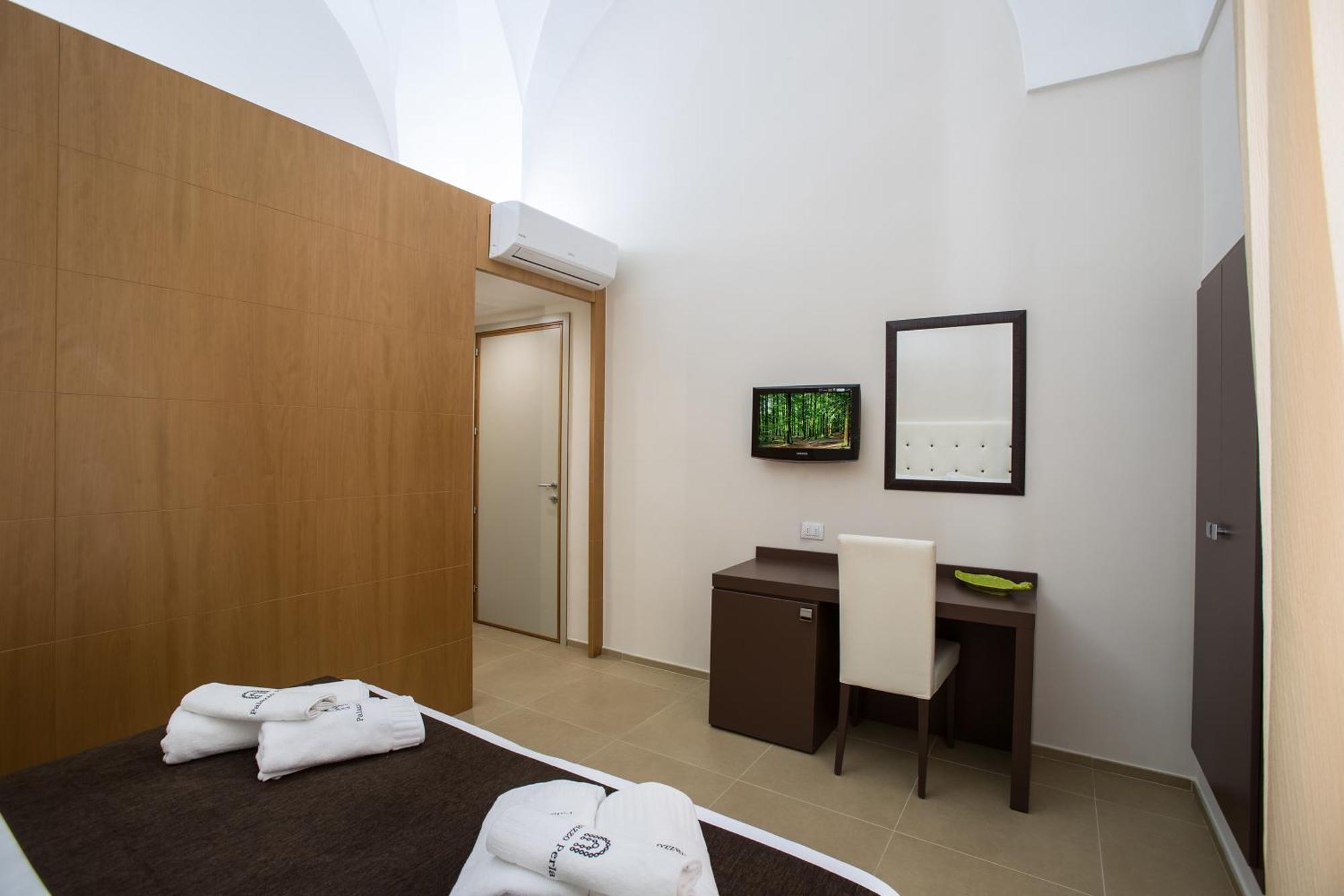 Bed and Breakfast Palazzo Perla Gallipoli Exterior foto